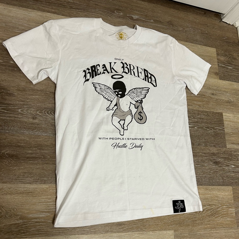 Graphic tee